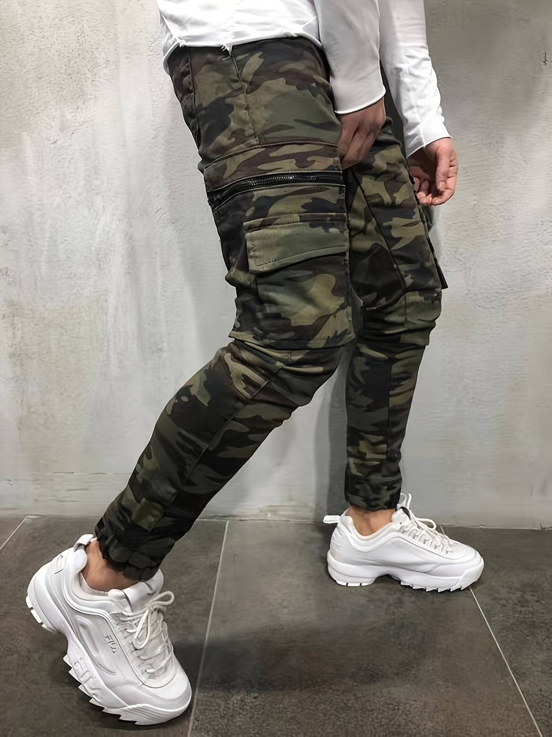 Men's Slim Fit Camouflage Cargo Jeans with Multiple Pockets