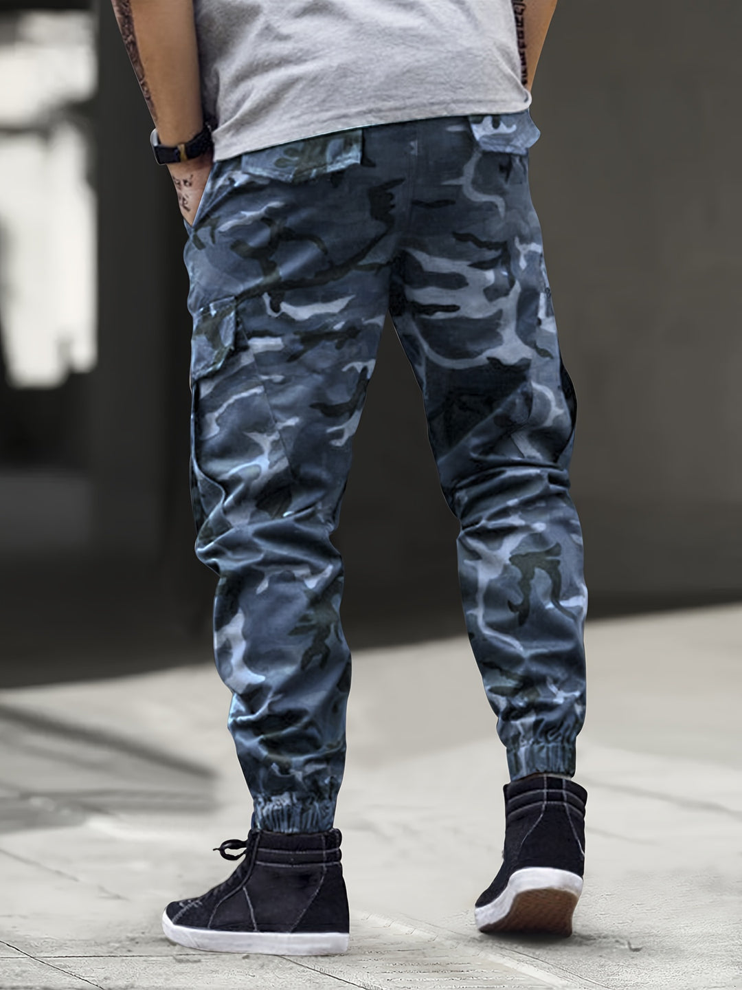 Men's Camouflage Cargo Pants | Versatile Outdoor Style | Ample Pocket Storage